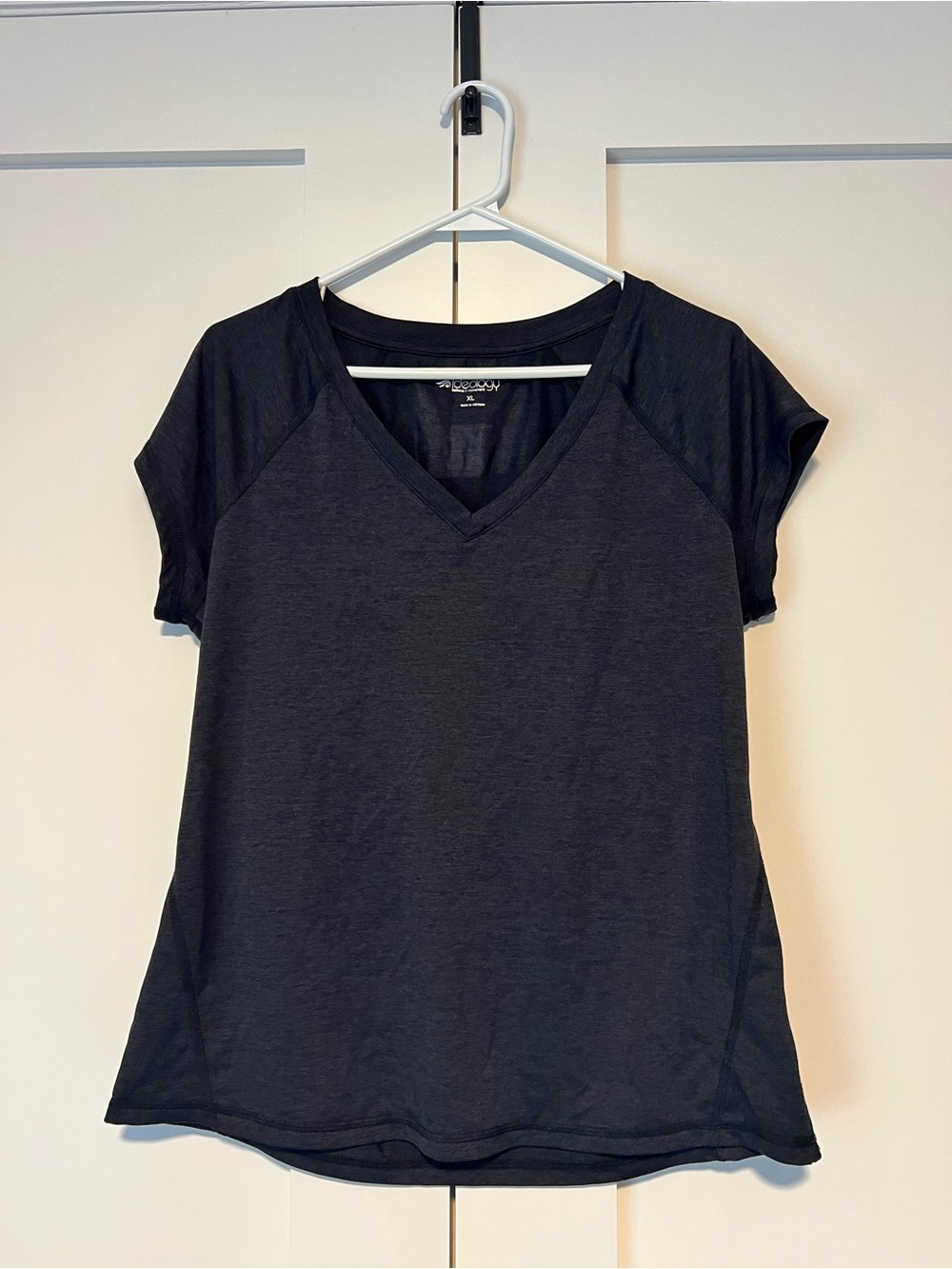 Ideology Black VโNeck Short Sleeve Top